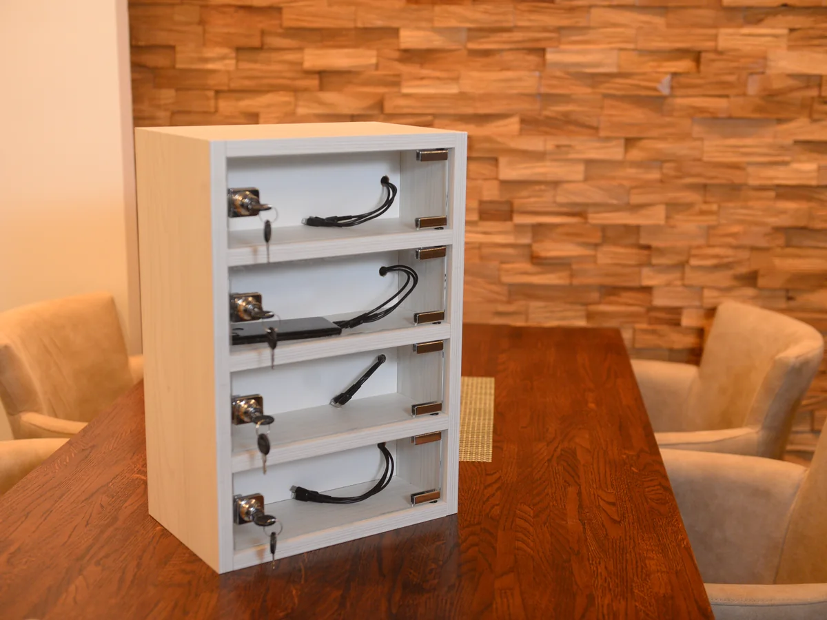 ChargeBox 4 punjač za ugostiteljske objekte